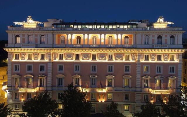 Отель Rome Marriott Grand Hotel Flora Италия, Рим - отзывы, цены и фото номеров - забронировать отель Rome Marriott Grand Hotel Flora онлайн вид на фасад