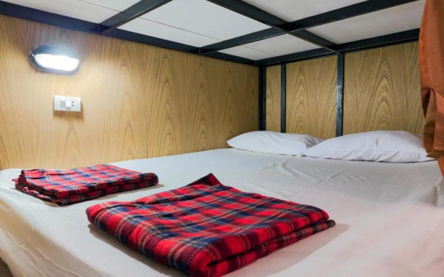 Wire Hostel Patong