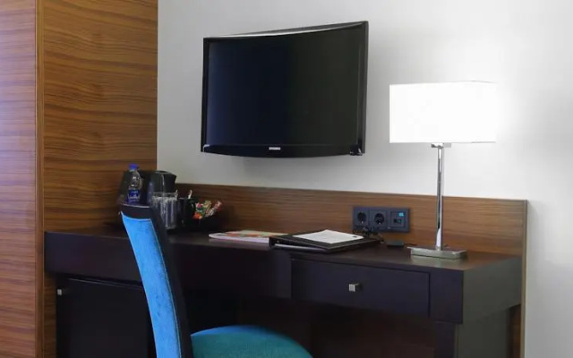 Corp Executive Hotel
