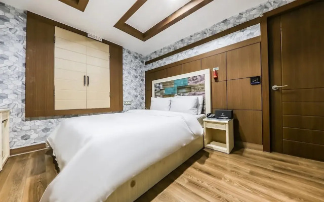 Daejeon Yongmun Propose