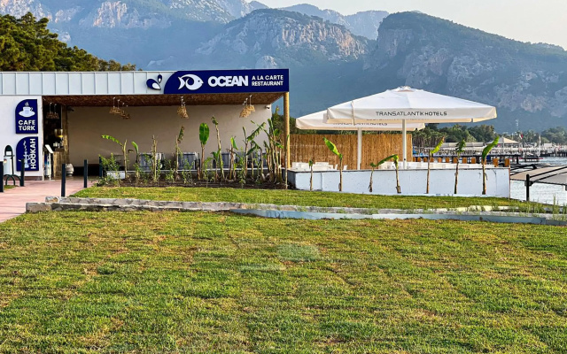 Transatlantik Beach Hotel
