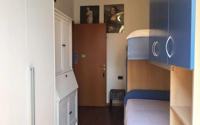 Iris Apartment