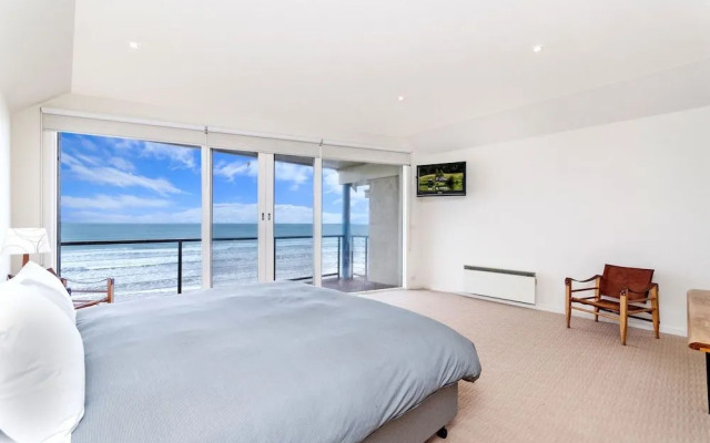 Ruby's Beachfront