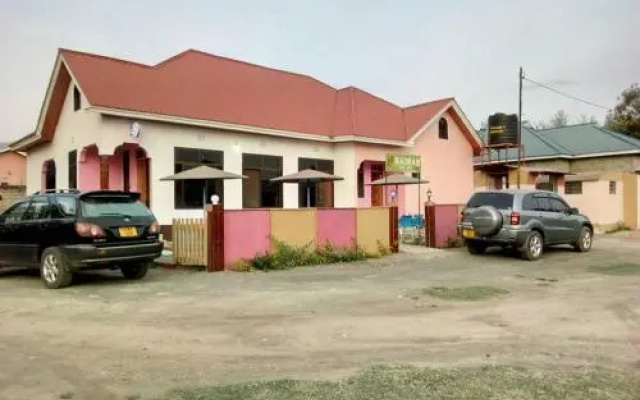 Baobab Bar And Lodge