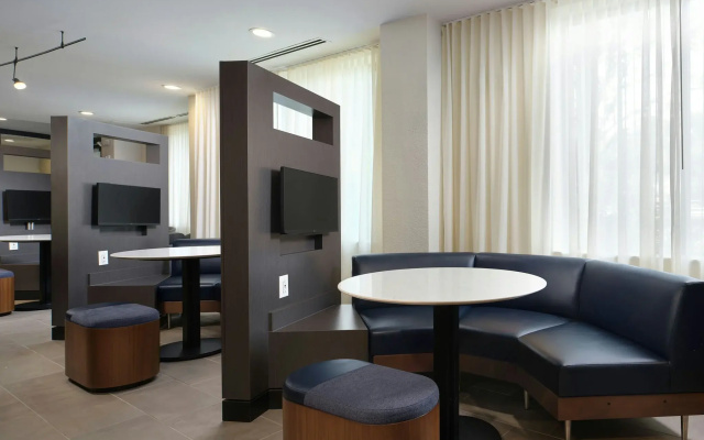 Courtyard by Marriott Saratoga Springs