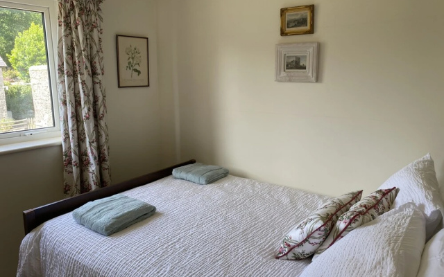 Massive Enclosed Garden & Stunning Views, St Asaph