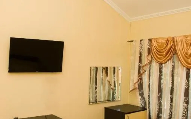 Guest House Nadezhda 2