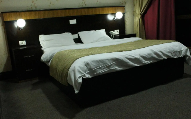 Alp Inn