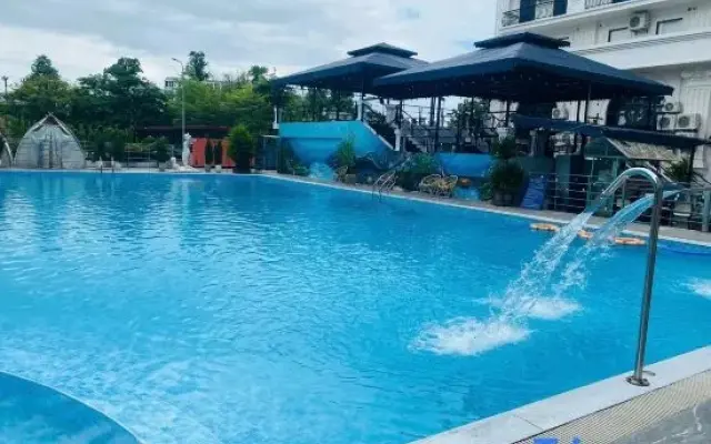 Atour Phoenix Hotel