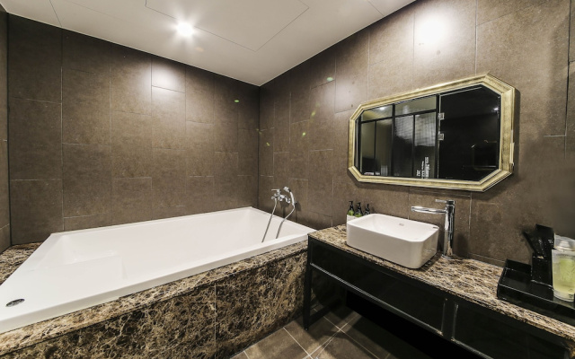 Sasang 2heaven Hotel