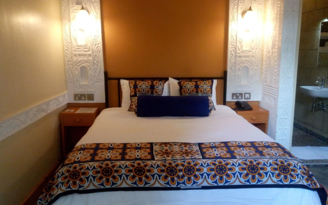 Parklands Shade Hotel