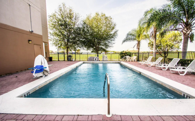 Sleep Inn Fort Pierce I-95