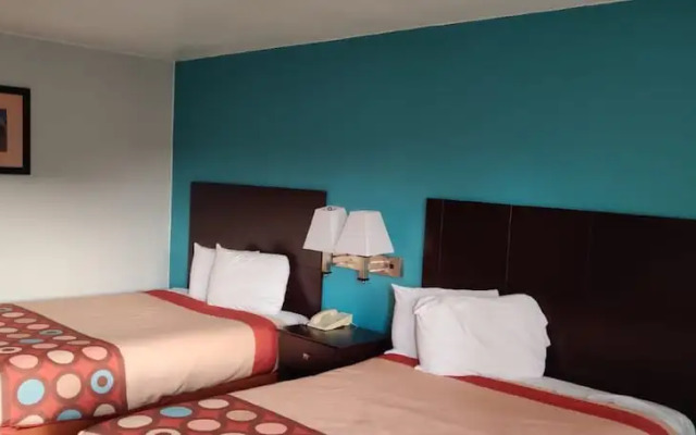Americas Best Value Inn - Stuttgart