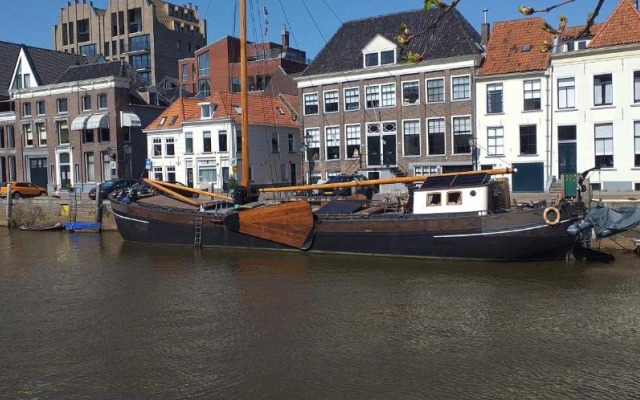 Thorbecke Canal View