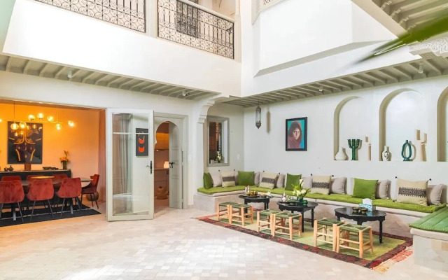 Riad Della
