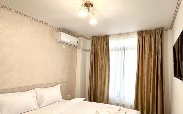 Hotel Marina 2
