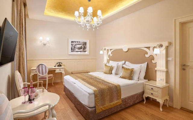 Piazza Heritage Hotel