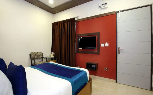 OYO 9822 Hotel Seven