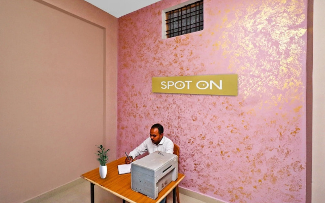 Shivram Hotel by OYO Rooms