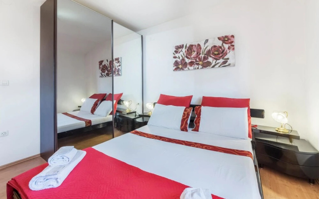 Nice Apartment in Pula With Wifi and 2 Bedrooms