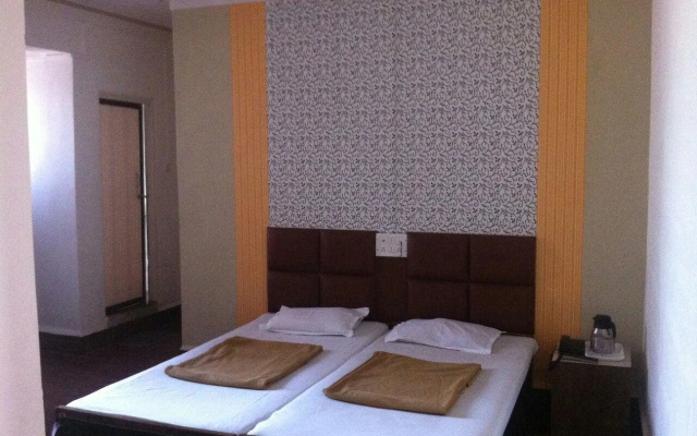 Hotel Priti International