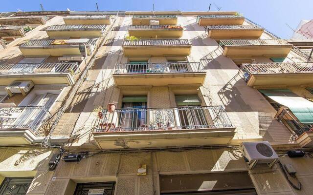 Отель Apartamentos Alejandro Барселона вид на фасад