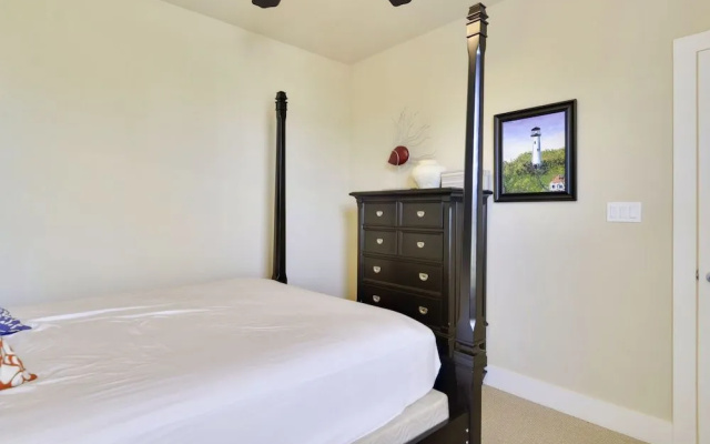 Beach Blast 3 Br home by RedAwning
