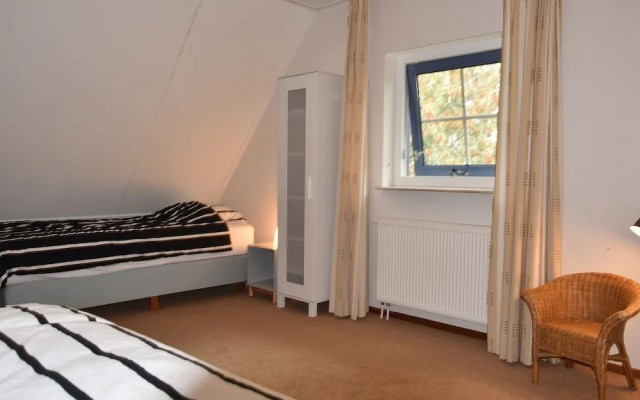 Cozy Mansion in Stavoren near Lake