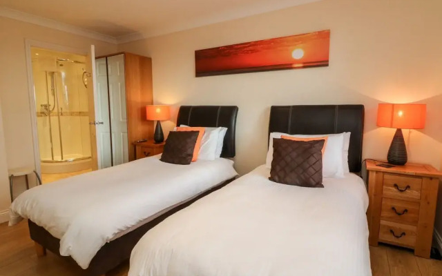 Beach Lodge
