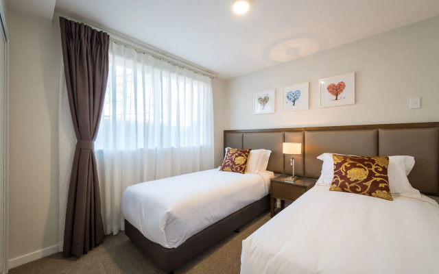 Golden Star Motel