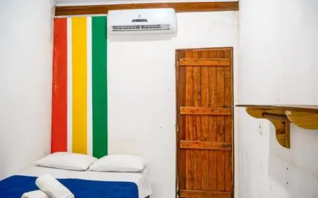 Hostel Roots