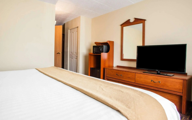 Quality Inn Bolingbrook I 55