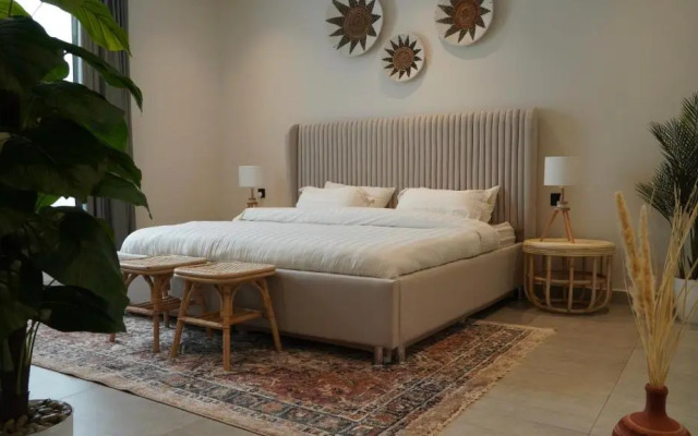 Cozy 3- bedroom unit with an outside seating area