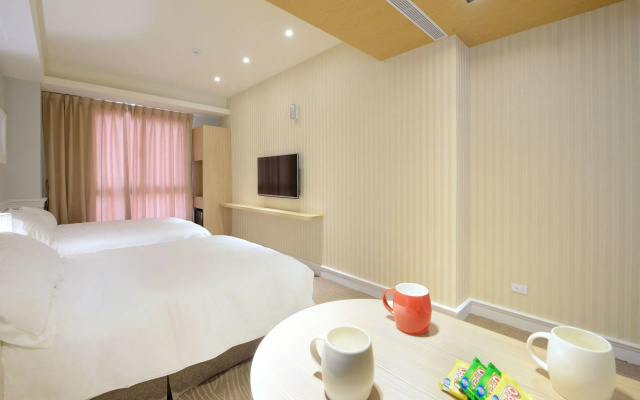 Caffir garden hotel