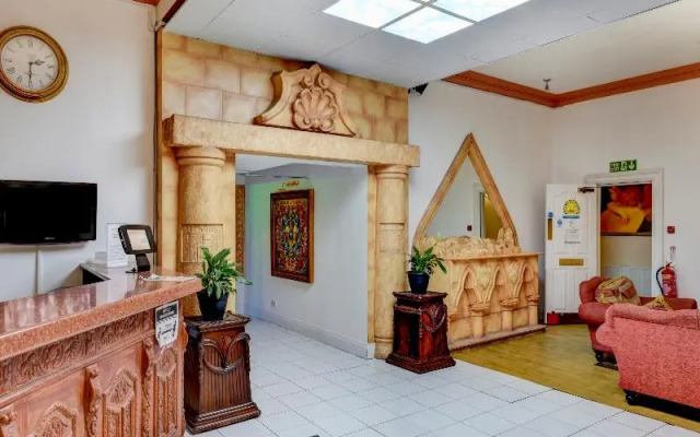 OYO Empire Hotel