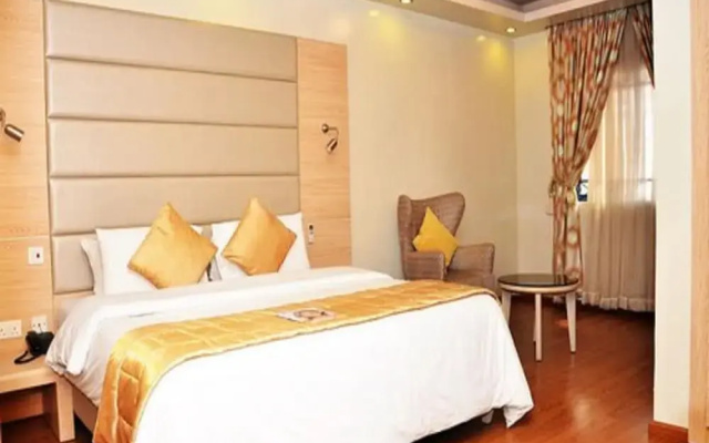 Royal Choice Inn