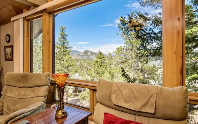 Jordan Vacation  At Windcliff 3 Bedroom Home by RedAwning