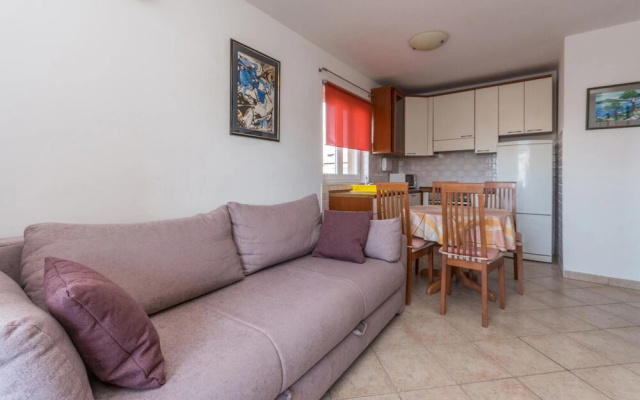 Awesome Apartment in Pakostane With 1 Bedrooms and Wifi