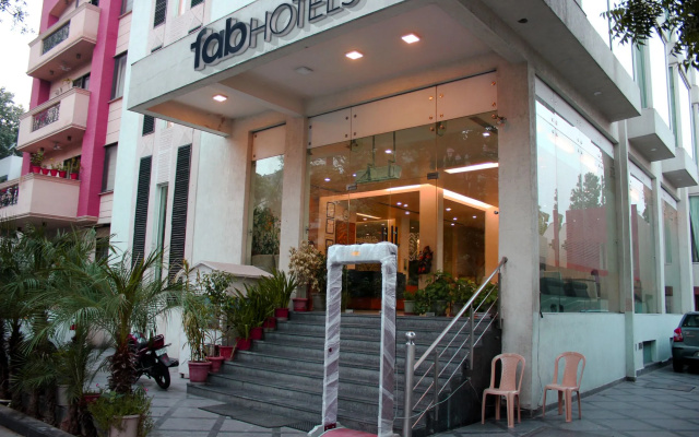 FabHotel Sage Saket
