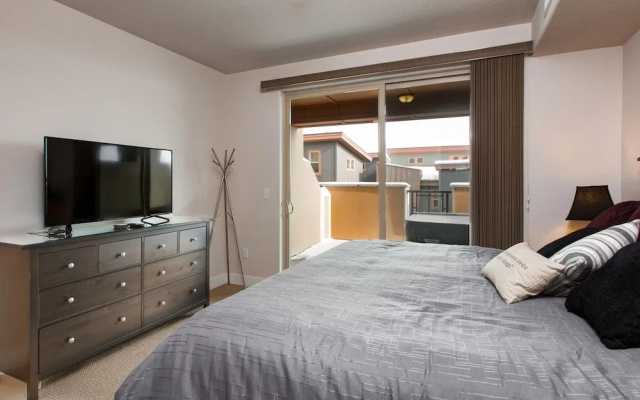 Polished 2br Park City 2 Bedroom Condo