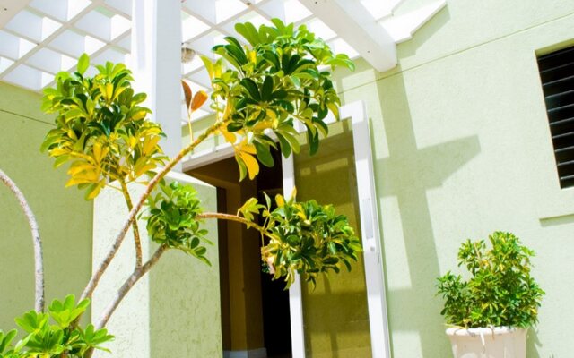 Golden Sands Hotel вид на фасад