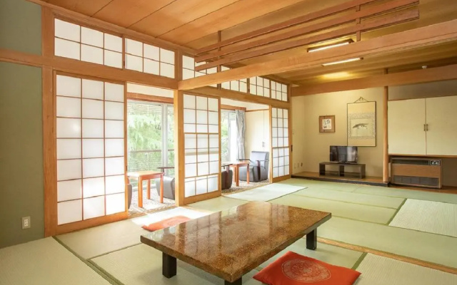 Hotel Okukujikan