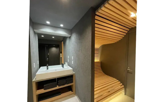 Sakura Cross Inn & Sauna Ishigaki