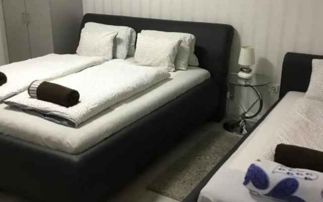 Varkerulet Apartman