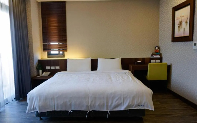 Bravo Ling Jing Hotel