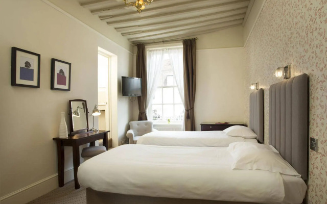 The George Hotel