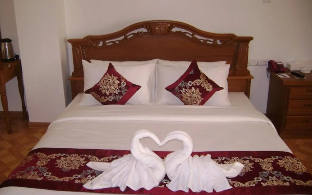 Famous Parami Hotel