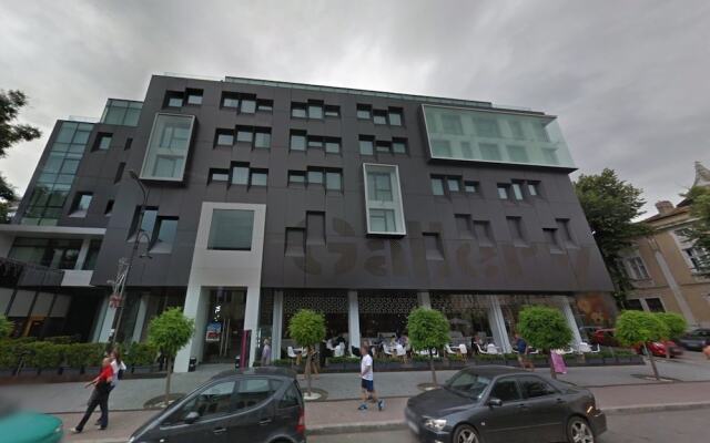 Graffit Gallery Design Hotel вид на фасад