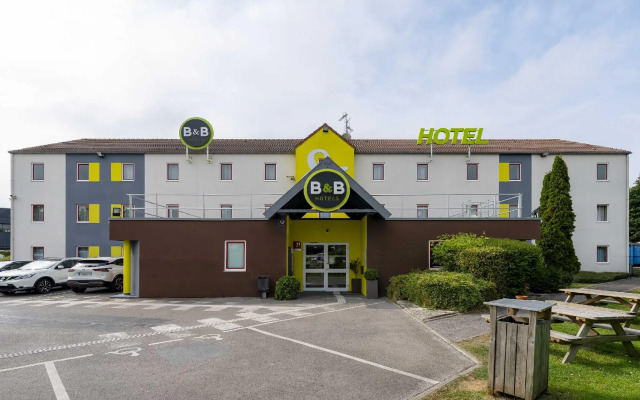B&B HOTEL Calais Centre Saint-Pierre