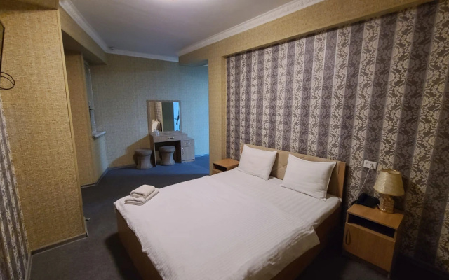 Fayz Hotel